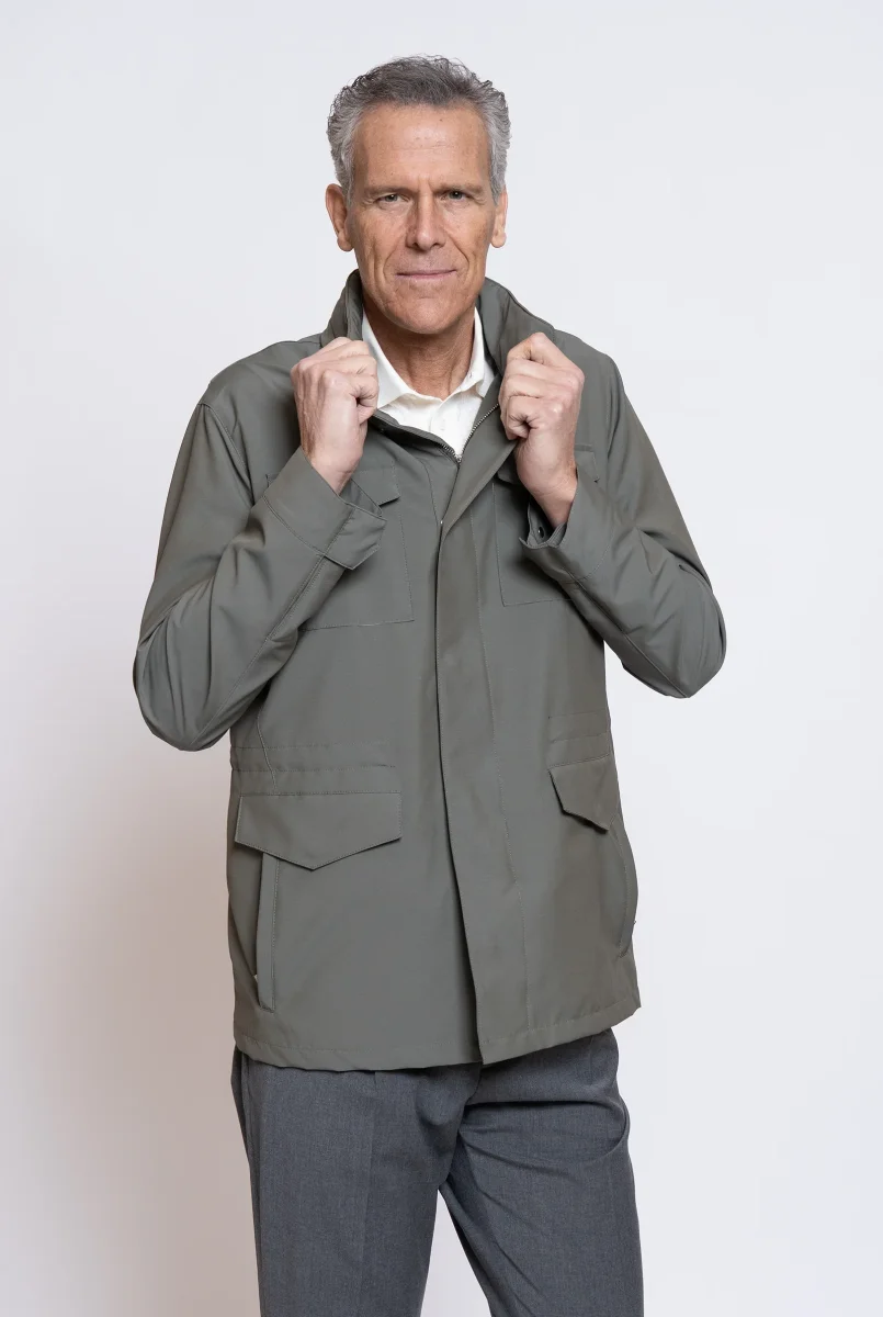 Sahariana in tessuto Loro Piana Rain System® Verde Salvia - Realizzabile anche su Misura - immagine 4