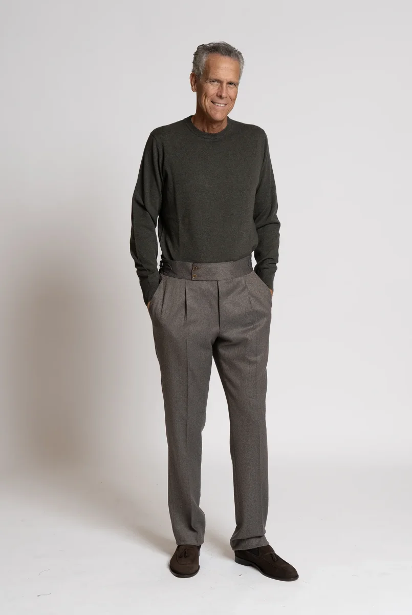 Maglia girocollo in puro cashmere Marrone