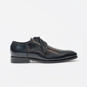 Scarpa derby in vitello spazzolato lucido nero