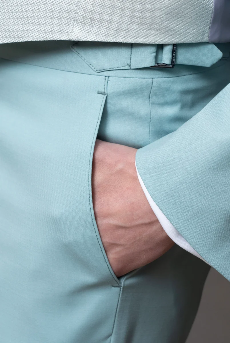 Abito cerimonia un bottone, rever a lancia in lana finissima verde acqua, pantalone con fibbia di regolazione laterale - immagine 5
